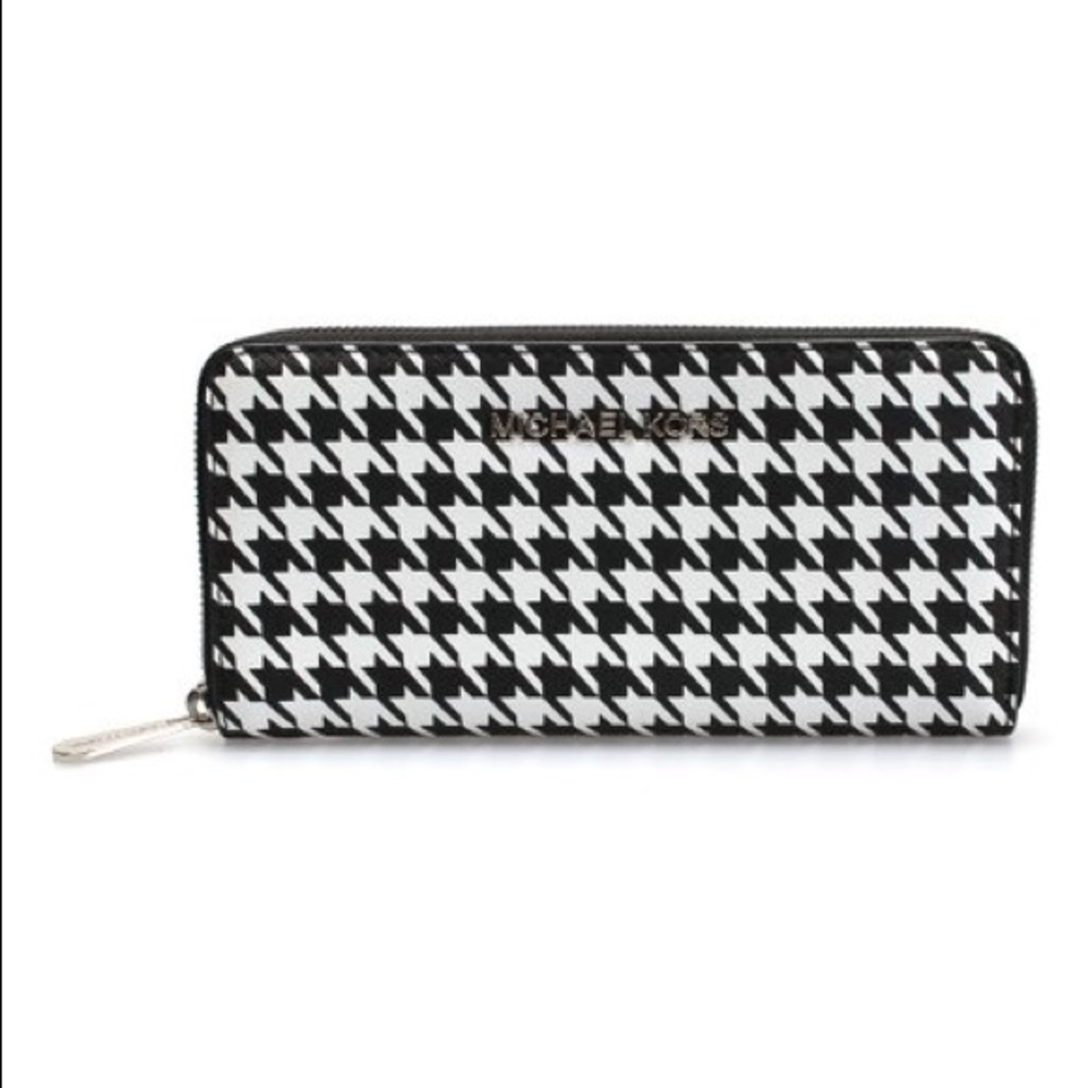 Black Michael Kors wallet